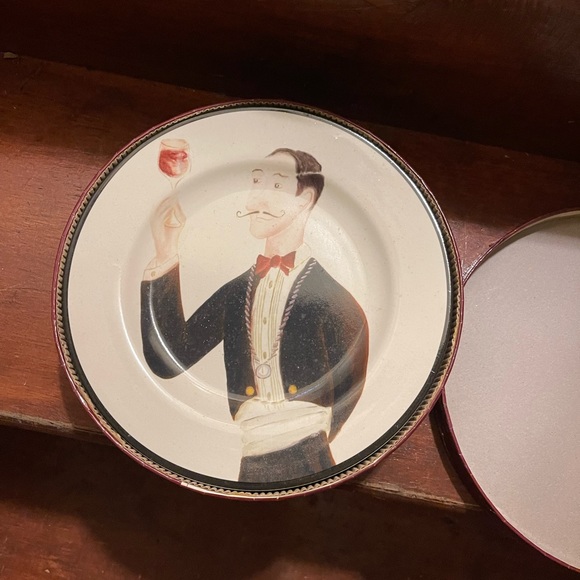 Plates - Picture 1 of 2